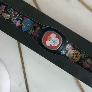 Disney Christmas magic band+